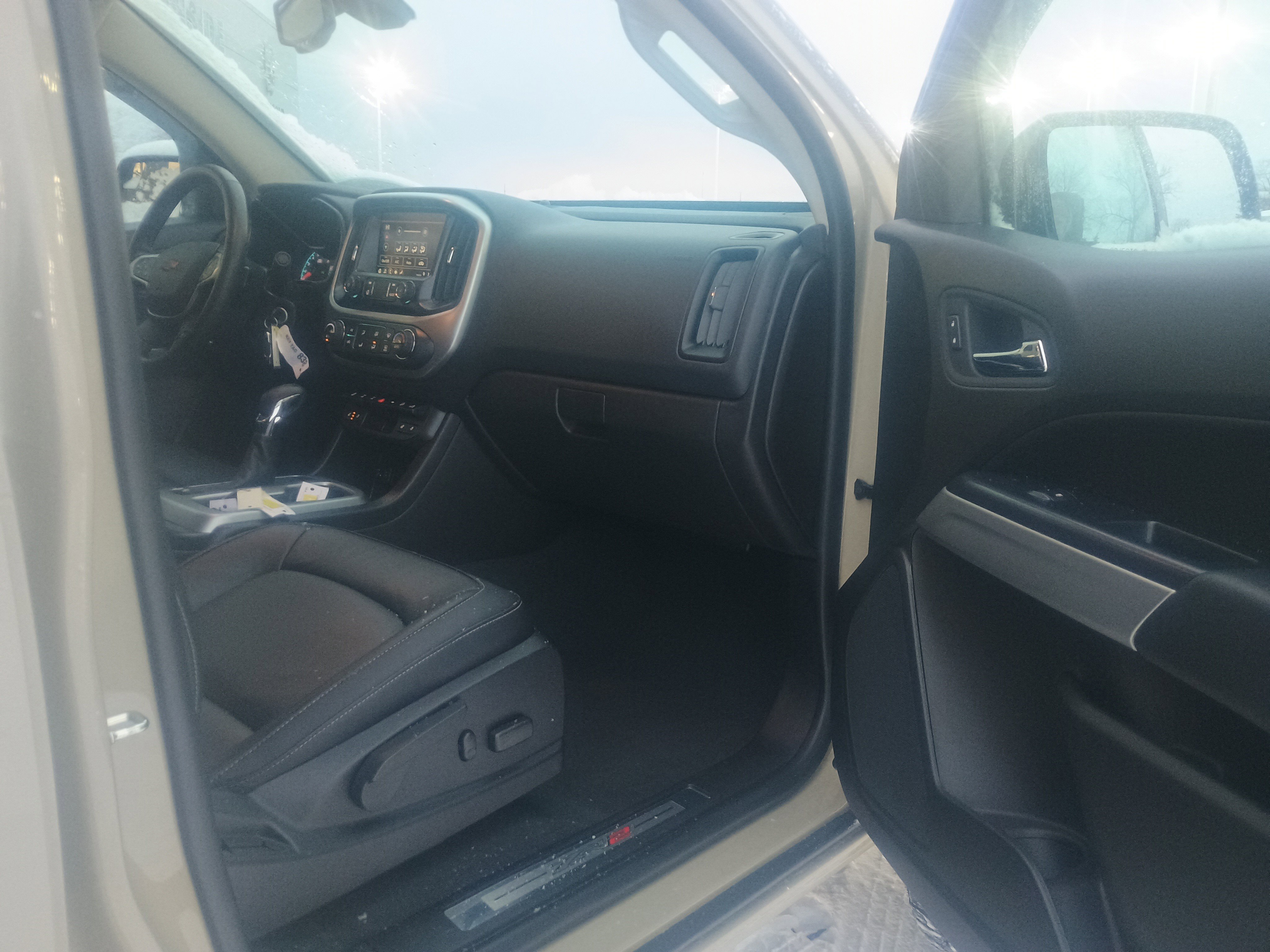 Used 2022 Chevrolet Colorado ZR2 image 16