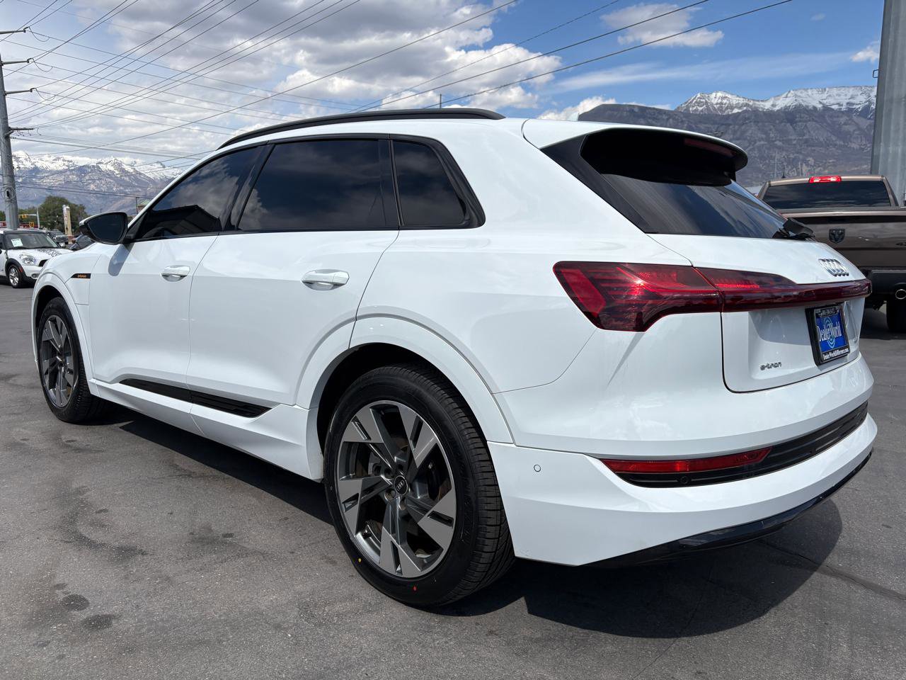 Used 2021 Audi e-tron Premium w/ Convenience Plus Package AWD/4WD image 5