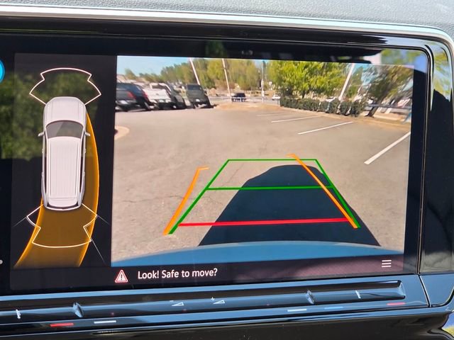 Used 2025 Volkswagen Atlas SE FWD image 23