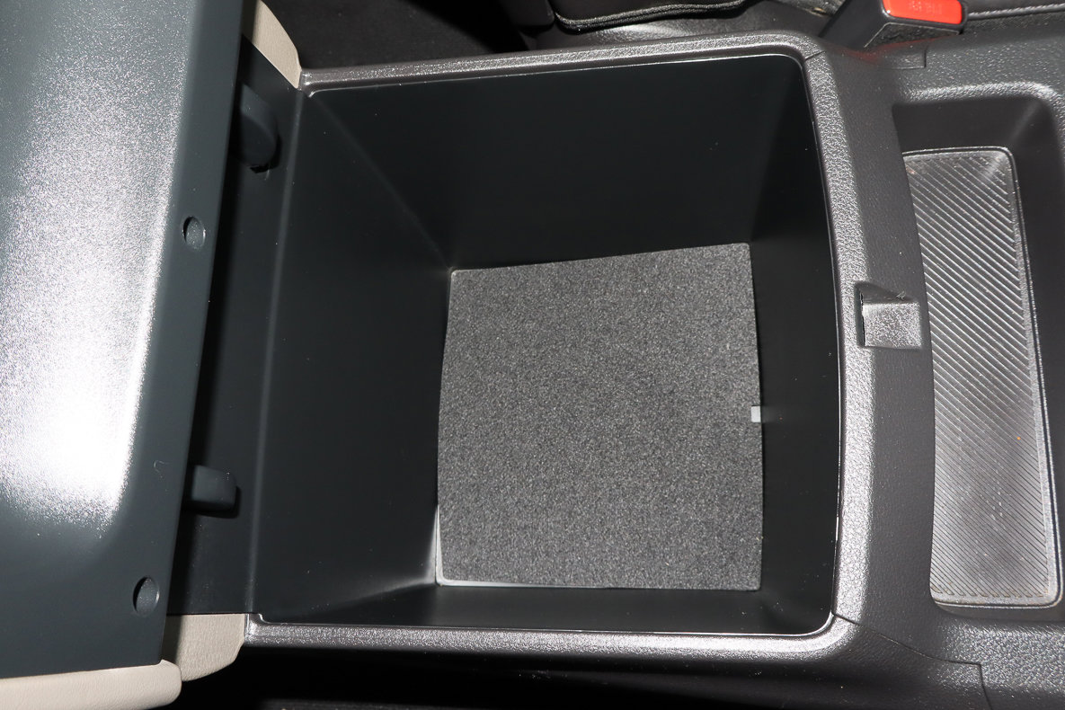 Used 2025 Kia Carnival image 30