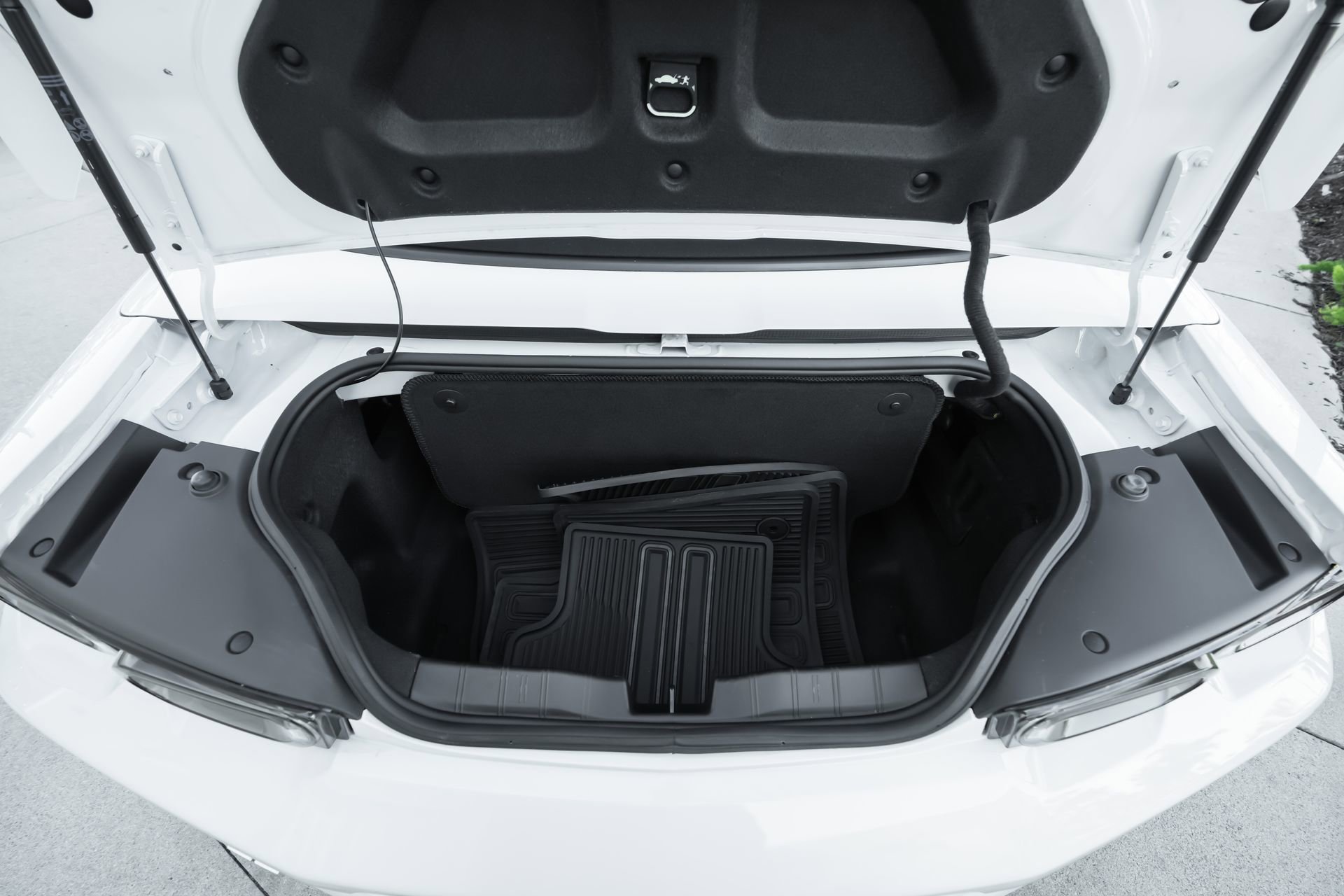 Used 2024 Chevrolet Camaro LT w/ RS Package image 42