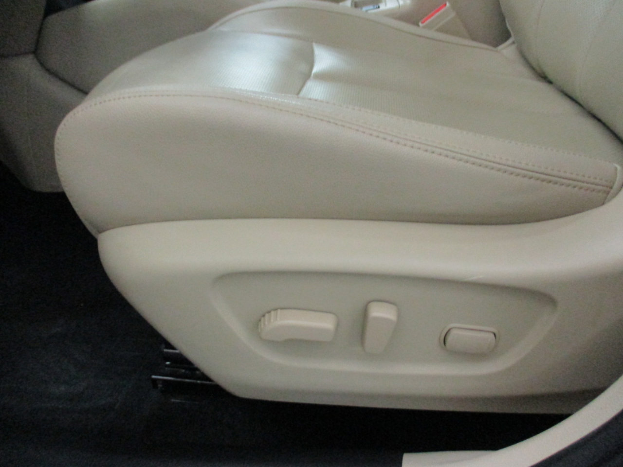 Used 2020 Nissan Rogue SL w/ Premium Package image 21