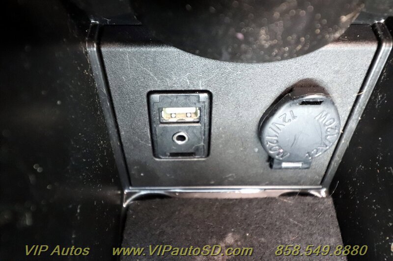 Used 2014 Toyota Prius Four w/ Solar Roof Package FWD image 26