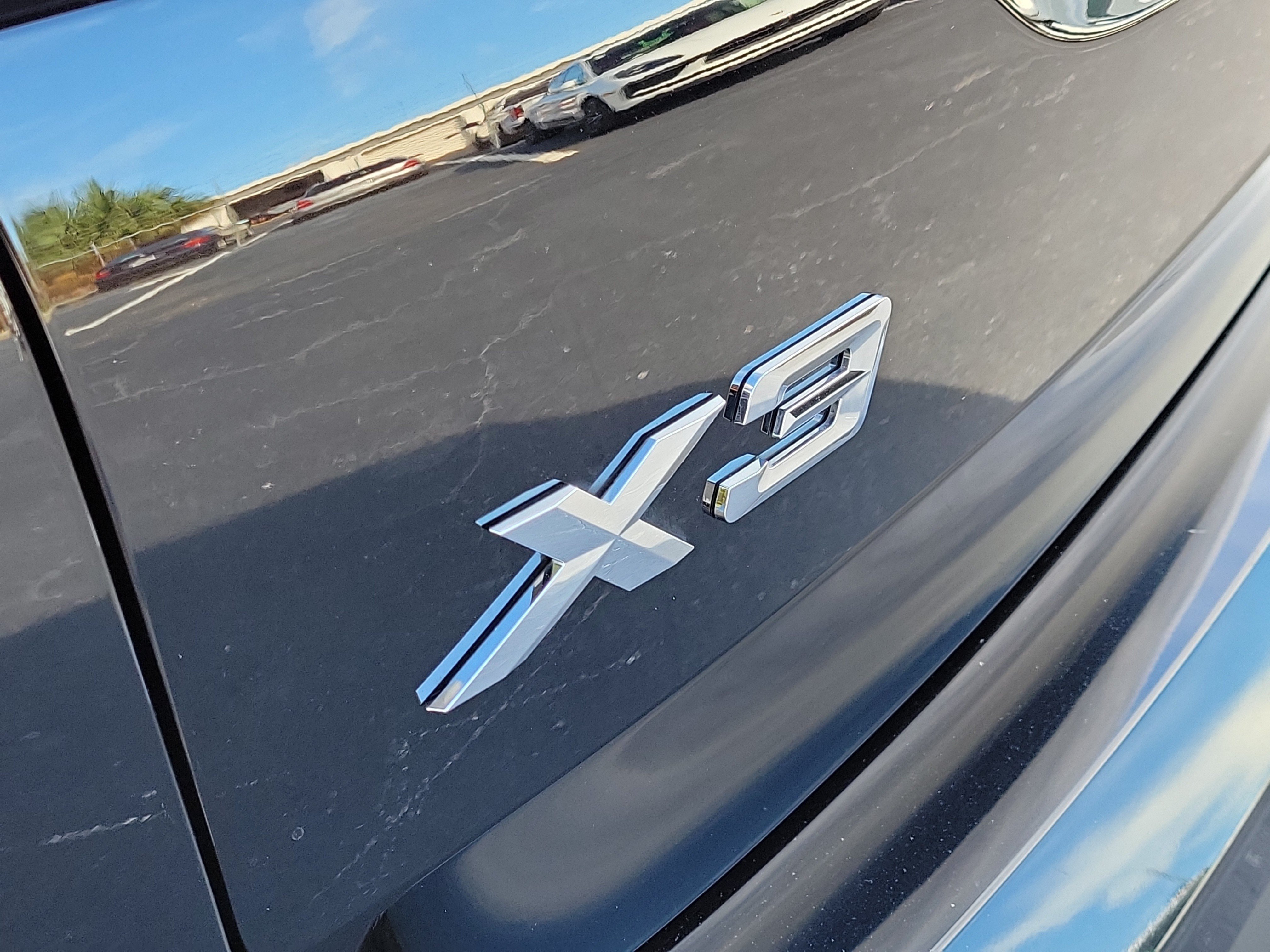 Used 2024 BMW X3 xDrive30i w/ Premium Package w/ZPA AWD/4WD image 5