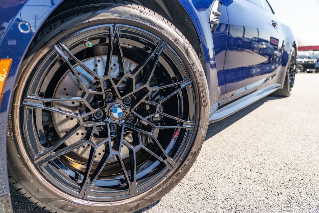 Used 2026 BMW M4 xDrive Competition w/ Executive Package image 3