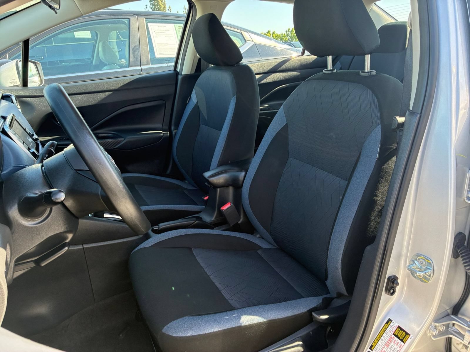 Used 2025 Nissan Versa SV FWD image 24
