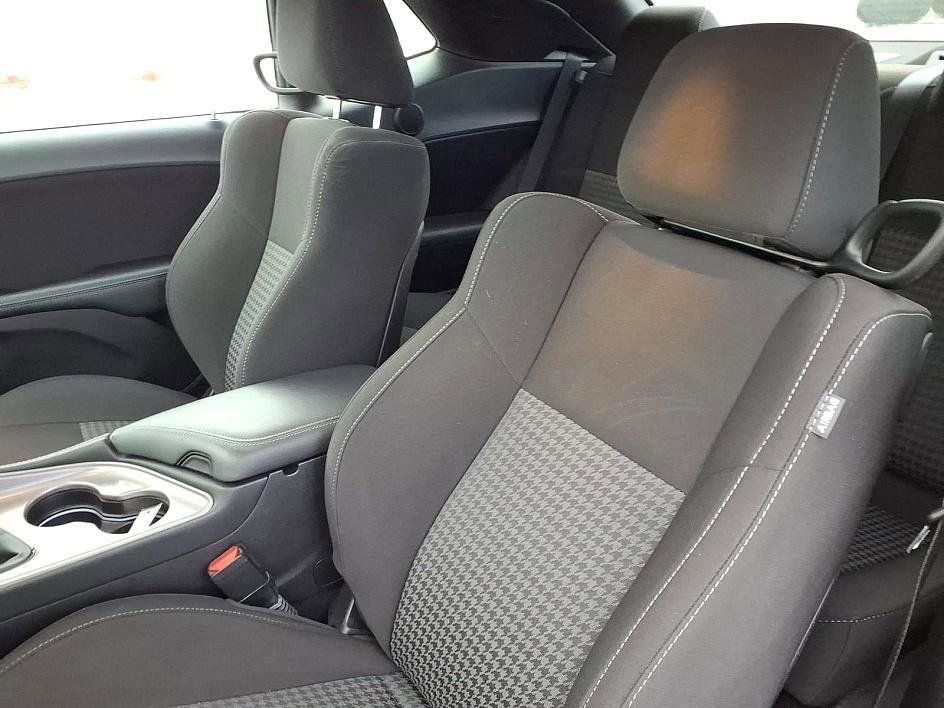 Used 2023 Dodge Challenger R/T w/ Blacktop Package image 23