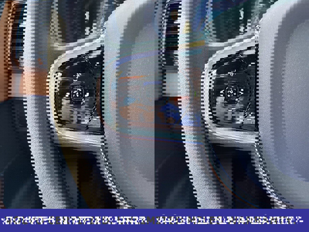 Certified 2023 Volvo XC90 T8 Plus w/ Protection Package Premier image 28