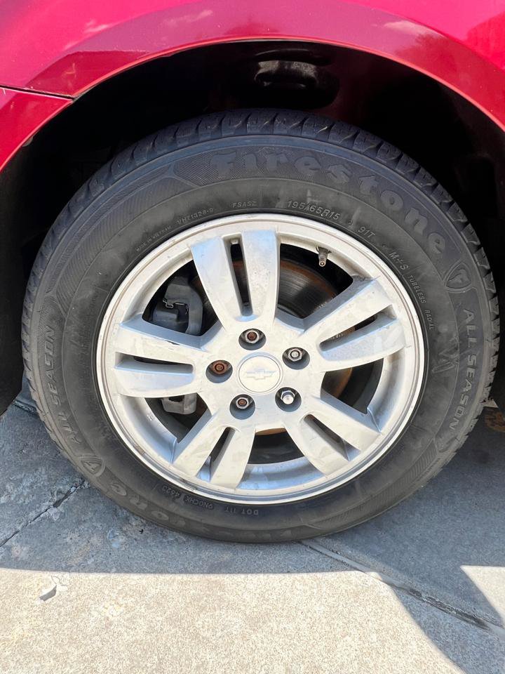 Used 2014 Chevrolet Sonic LT FWD image 35