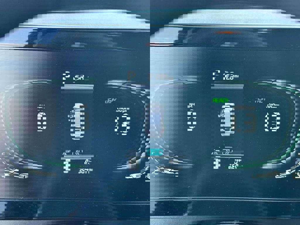 Used 2023 Kia Sportage LX image 24