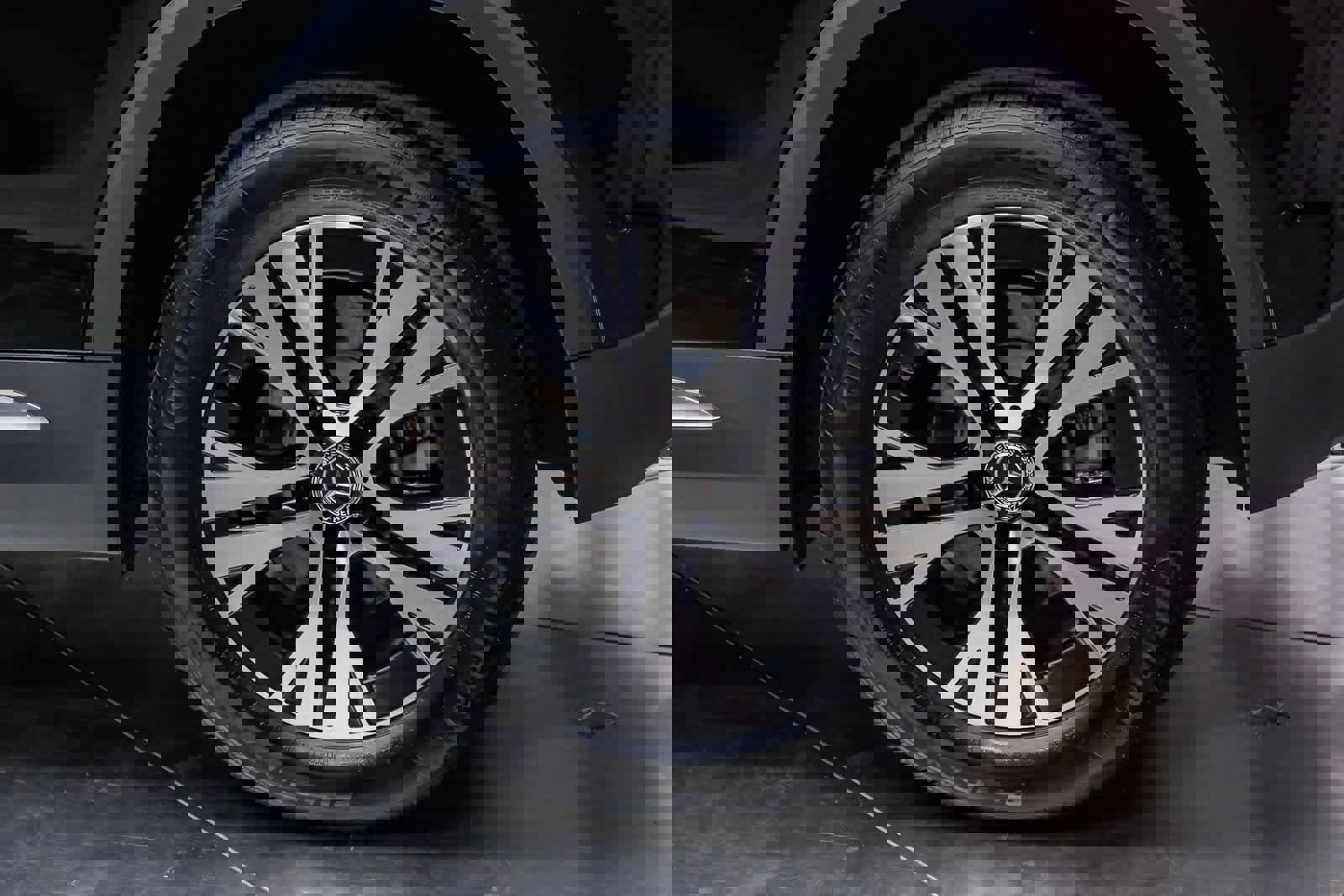 Used 2025 Mercedes-Benz GLA 250 image 9