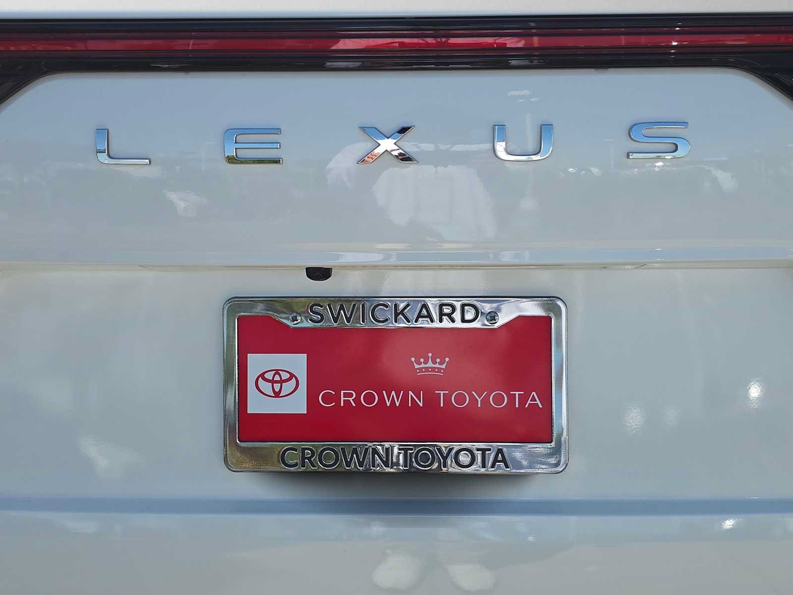 Used 2023 Lexus LX 600 F Sport w/ Accessory Package (Z1) AWD/4WD image 14