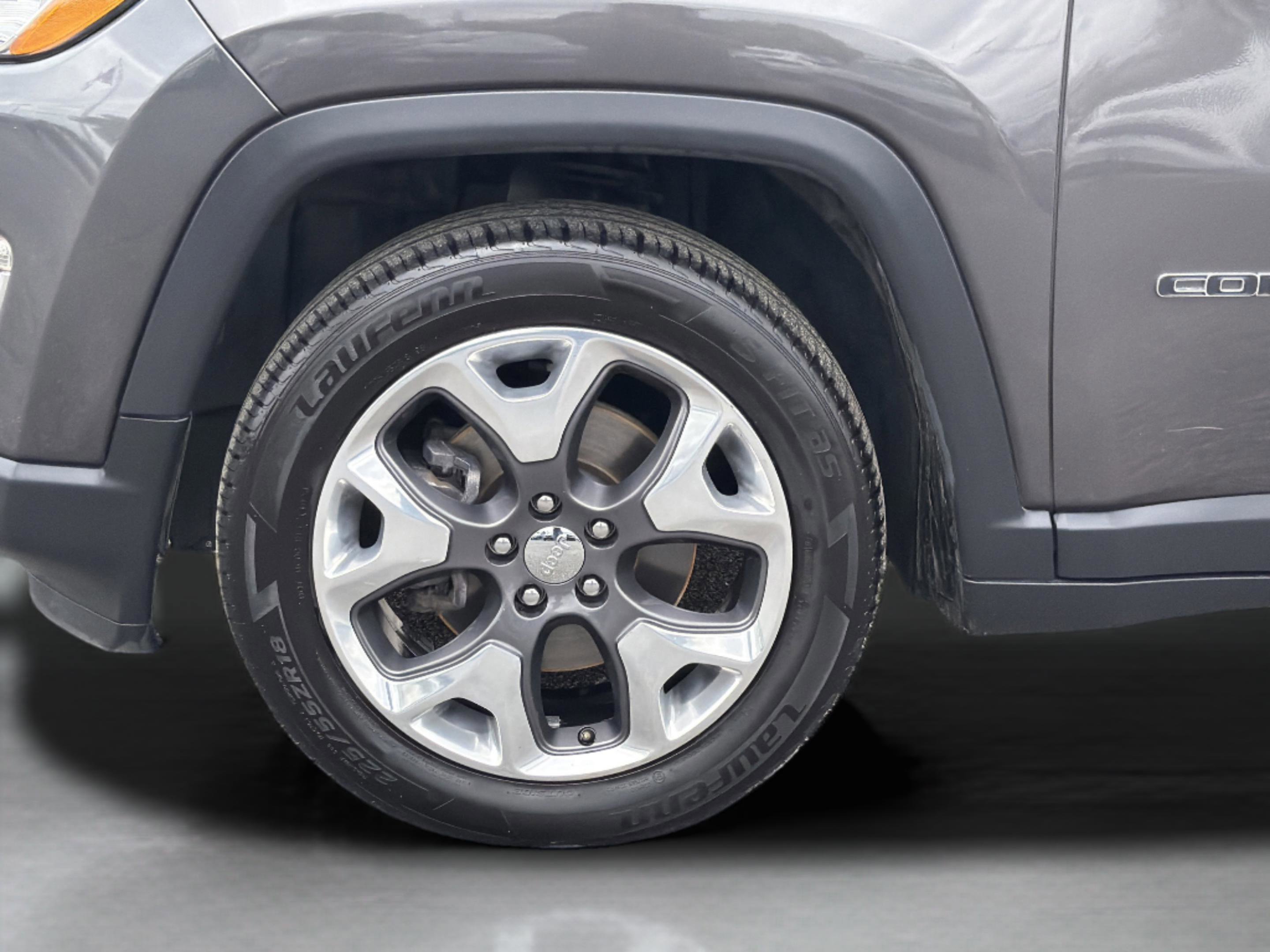 Used 2019 Jeep Compass Limited image 12