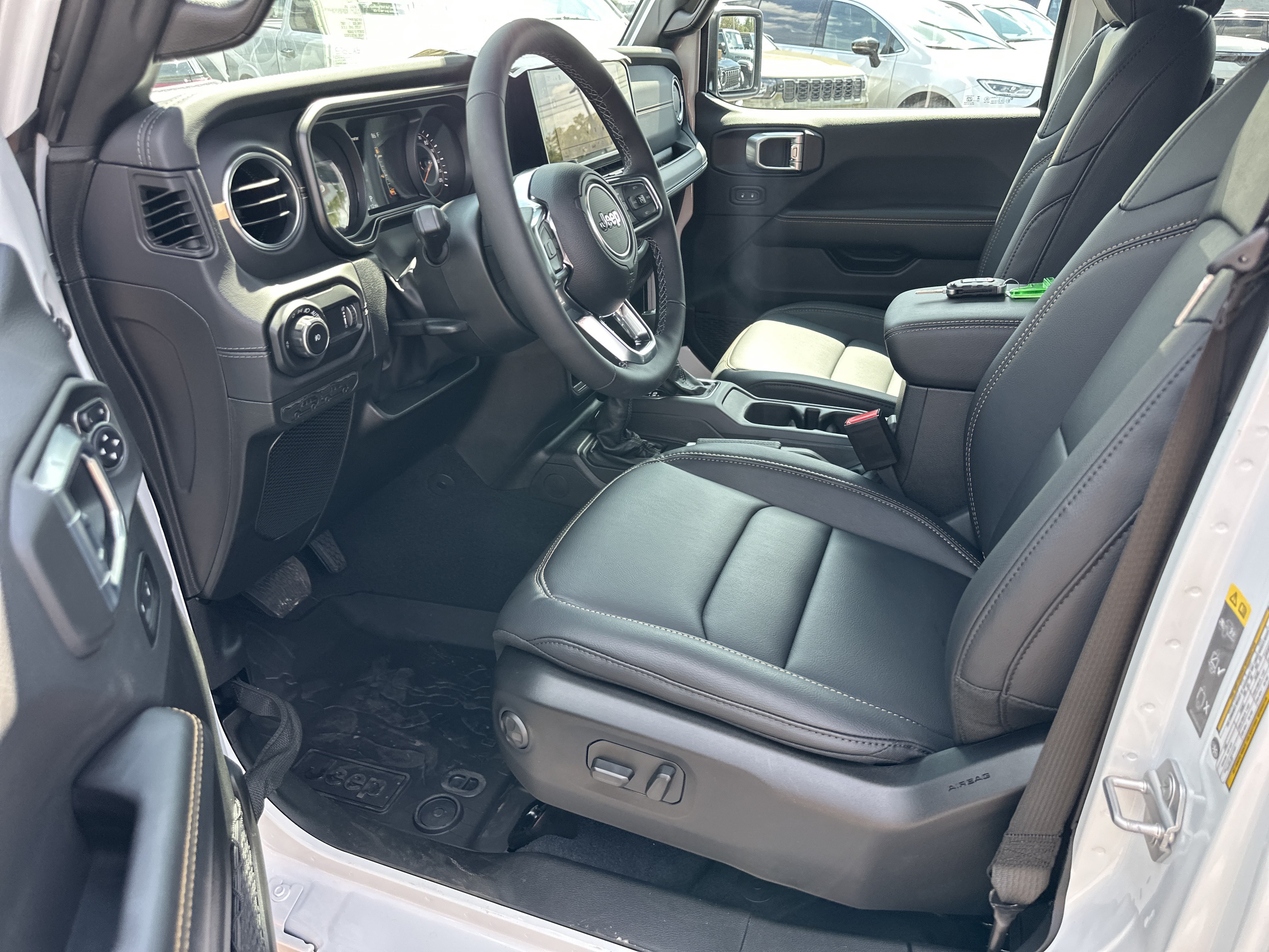 New 2027 Jeep Wrangler Unlimited Sahara AWD/4WD image 28