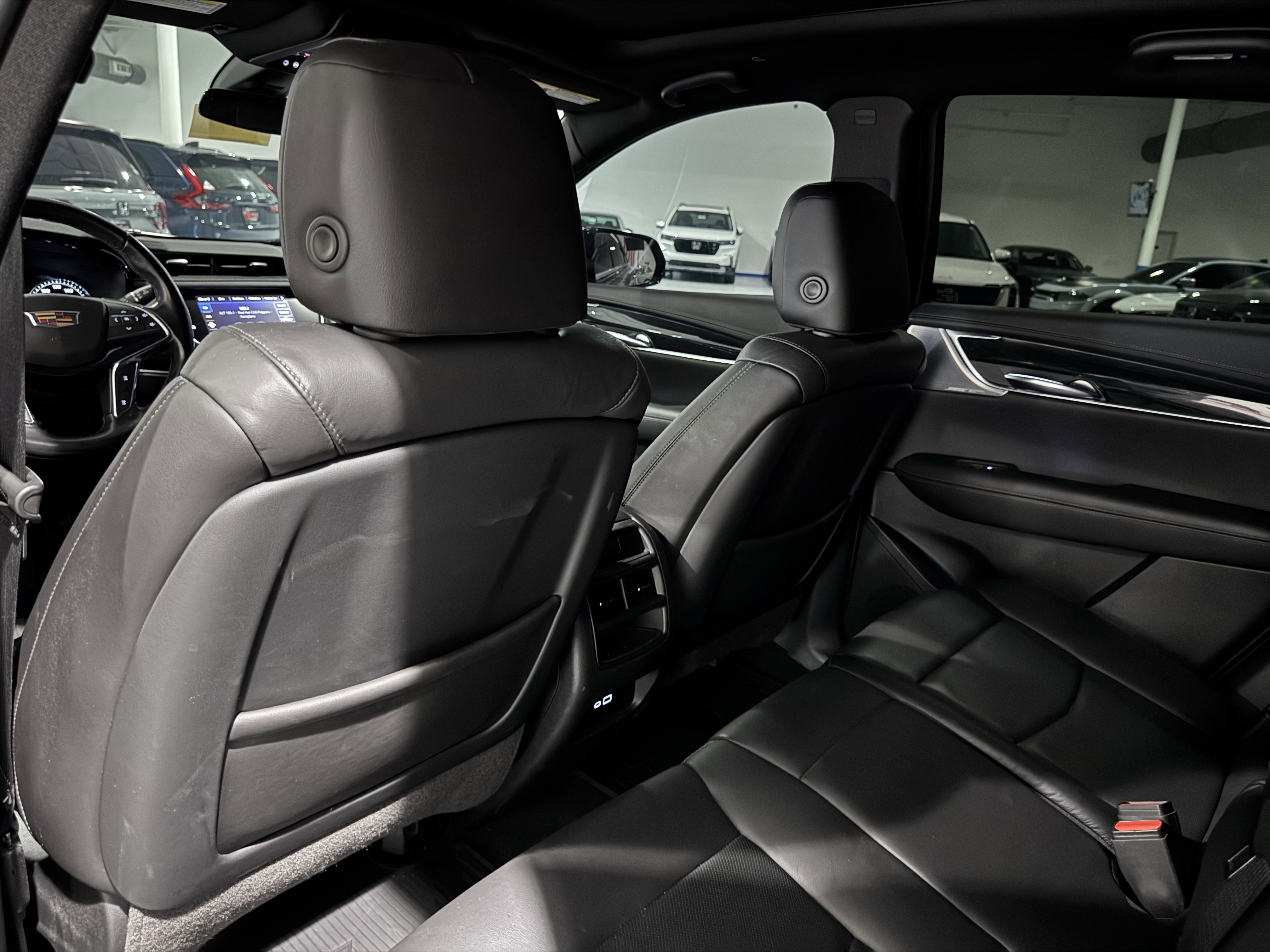 Used 2020 Cadillac XT5 Premium Luxury image 34