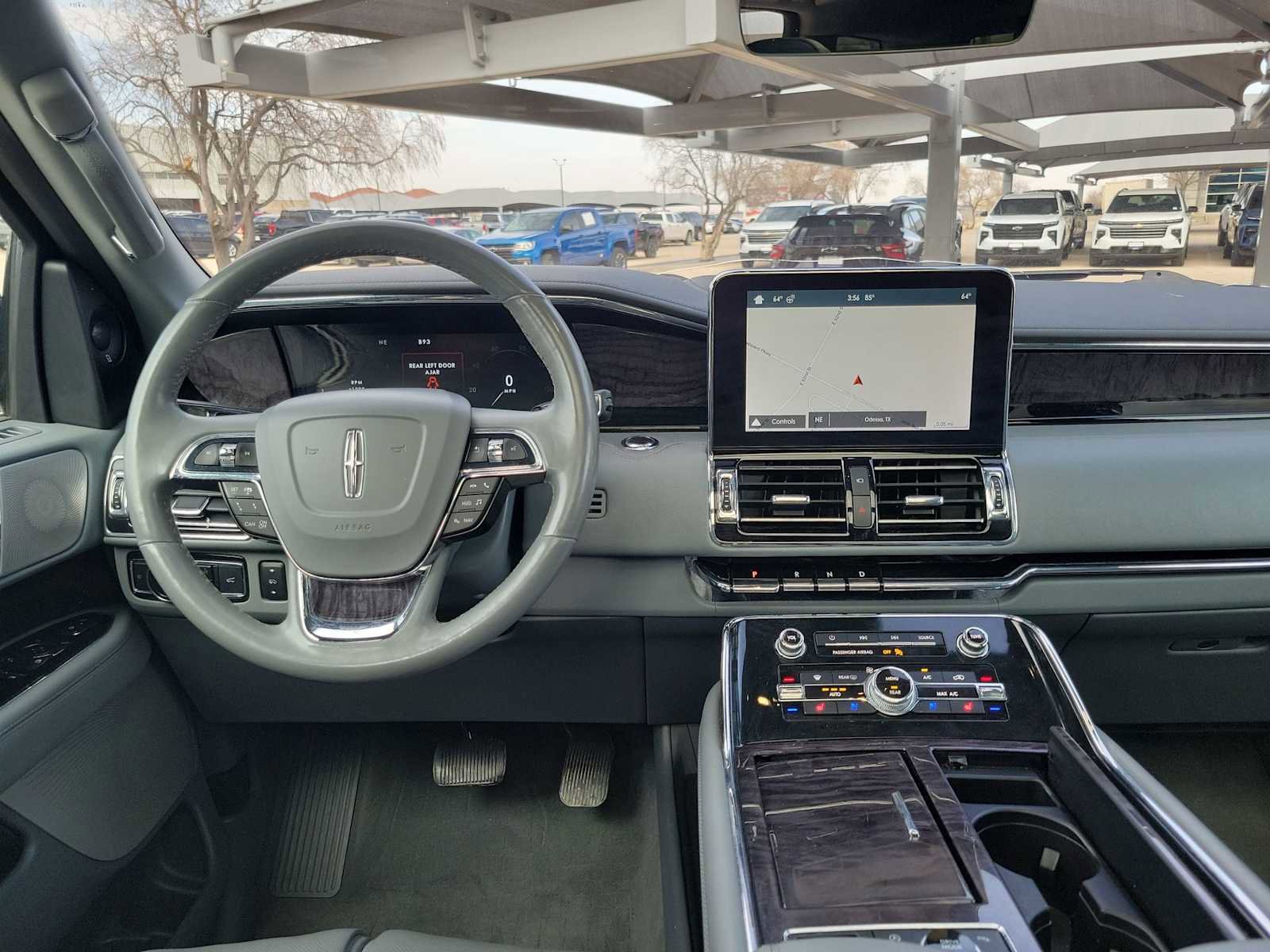 Used 2019 Lincoln Navigator Reserve image 6