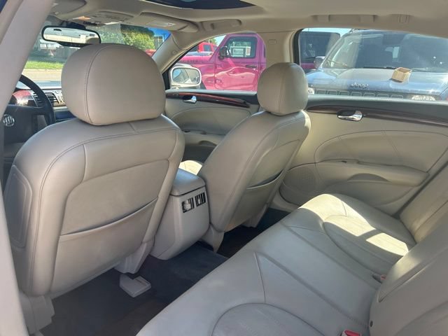 Used 2006 Buick Lucerne CXS w/ Driver Confidence Package FWD image 6