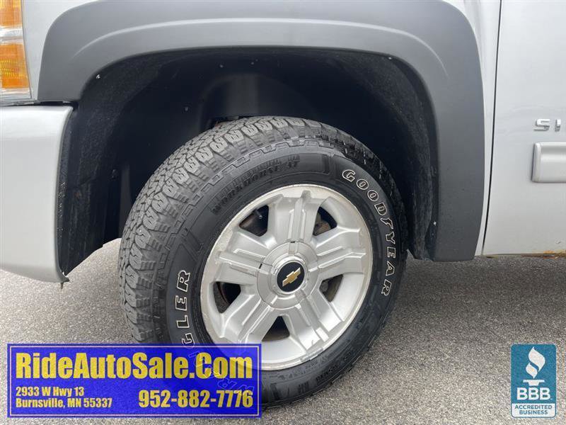 Used 2012 Chevrolet Silverado 1500 LTZ w/ LTZ Plus Package AWD/4WD image 23