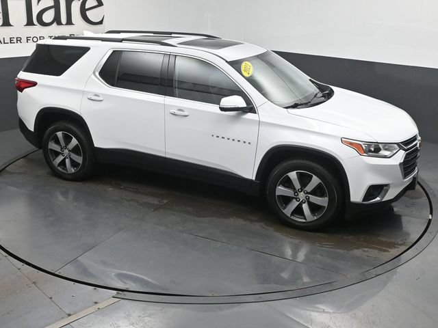 Used 2021 Chevrolet Traverse LT w/ LT Premium Package AWD/4WD image 41