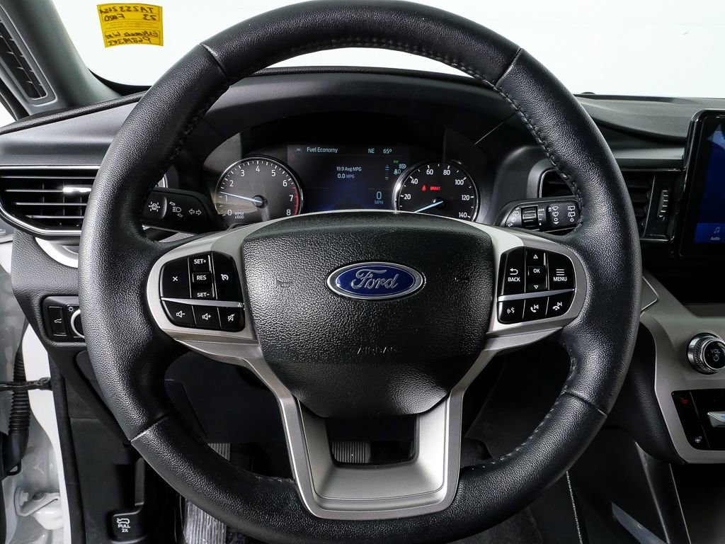 Used 2023 Ford Explorer XLT w/ Equipment Group 202A image 8