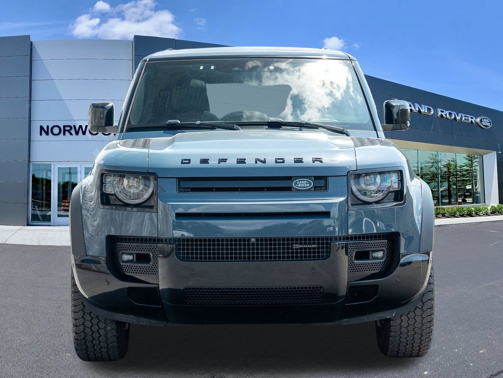 Used 2022 Land Rover Defender 110 X-Dynamic HSE AWD/4WD image 2