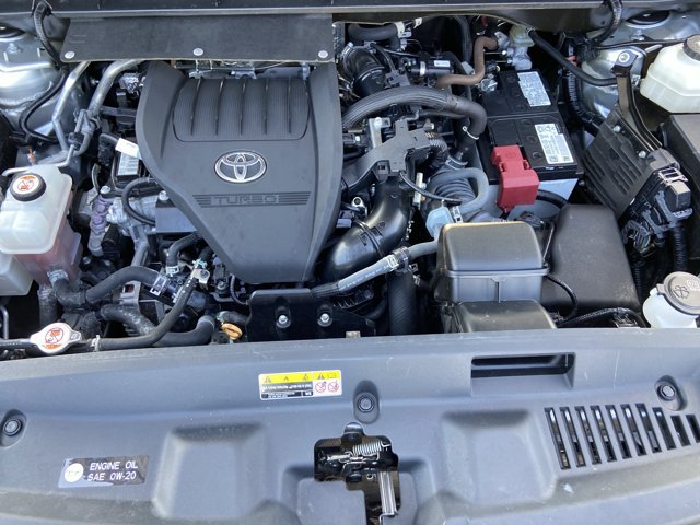 Used 2023 Toyota Highlander LE AWD/4WD image 27