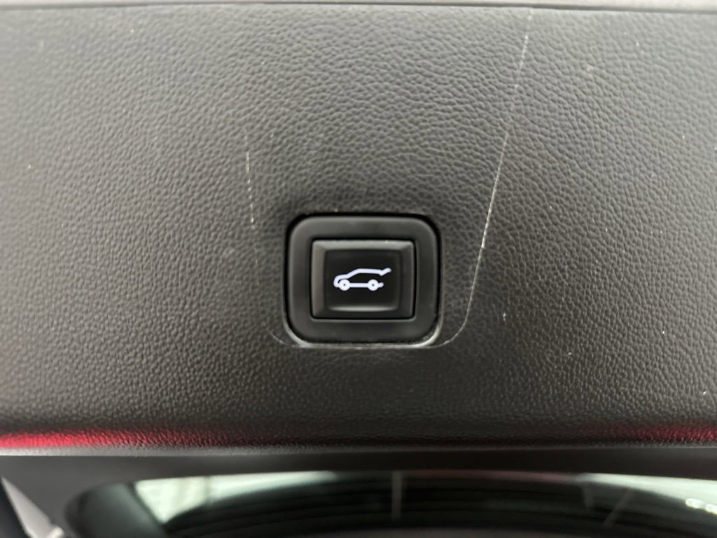 Used 2021 Chevrolet Traverse Premier w/ LPO, Floor Liner Package image 46