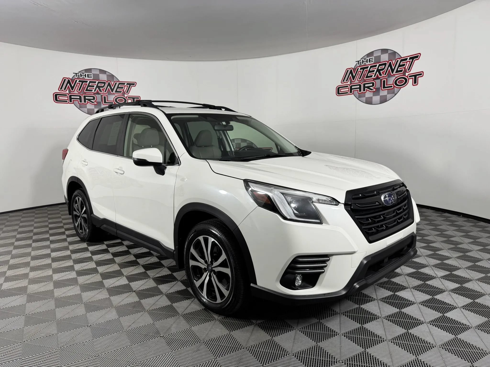 Used 2024 Subaru Forester Limited AWD/4WD image 9