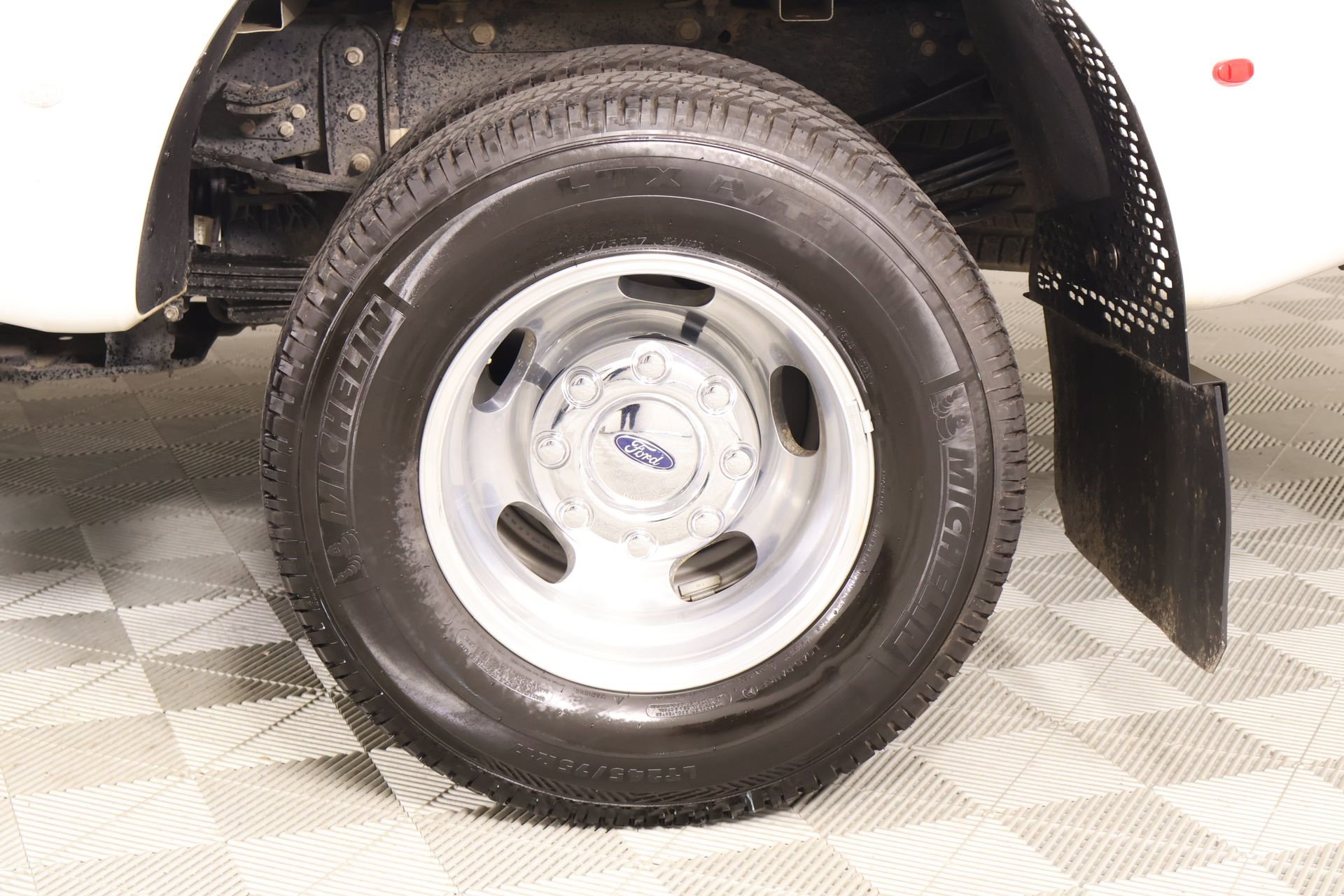 Used 2024 Ford F350 Platinum image 21