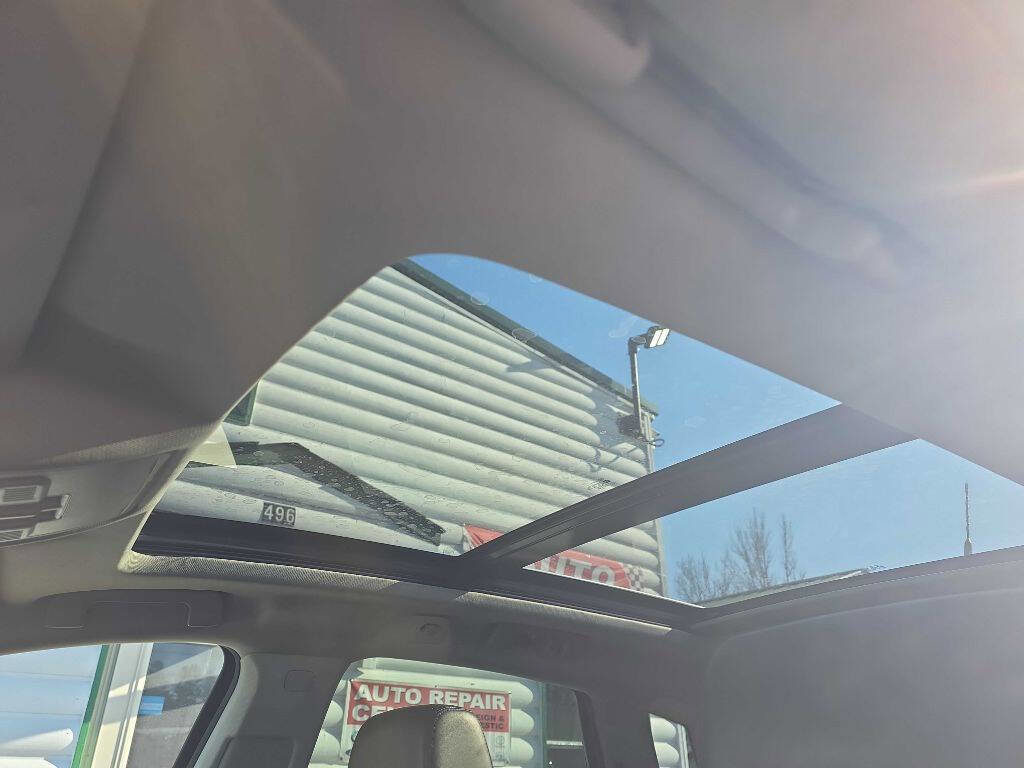 Used 2011 Cadillac SRX Premium AWD/4WD image 10