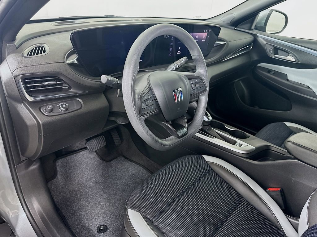 Used 2024 Buick Envista Preferred w/ Advanced Safety Package FWD image 9