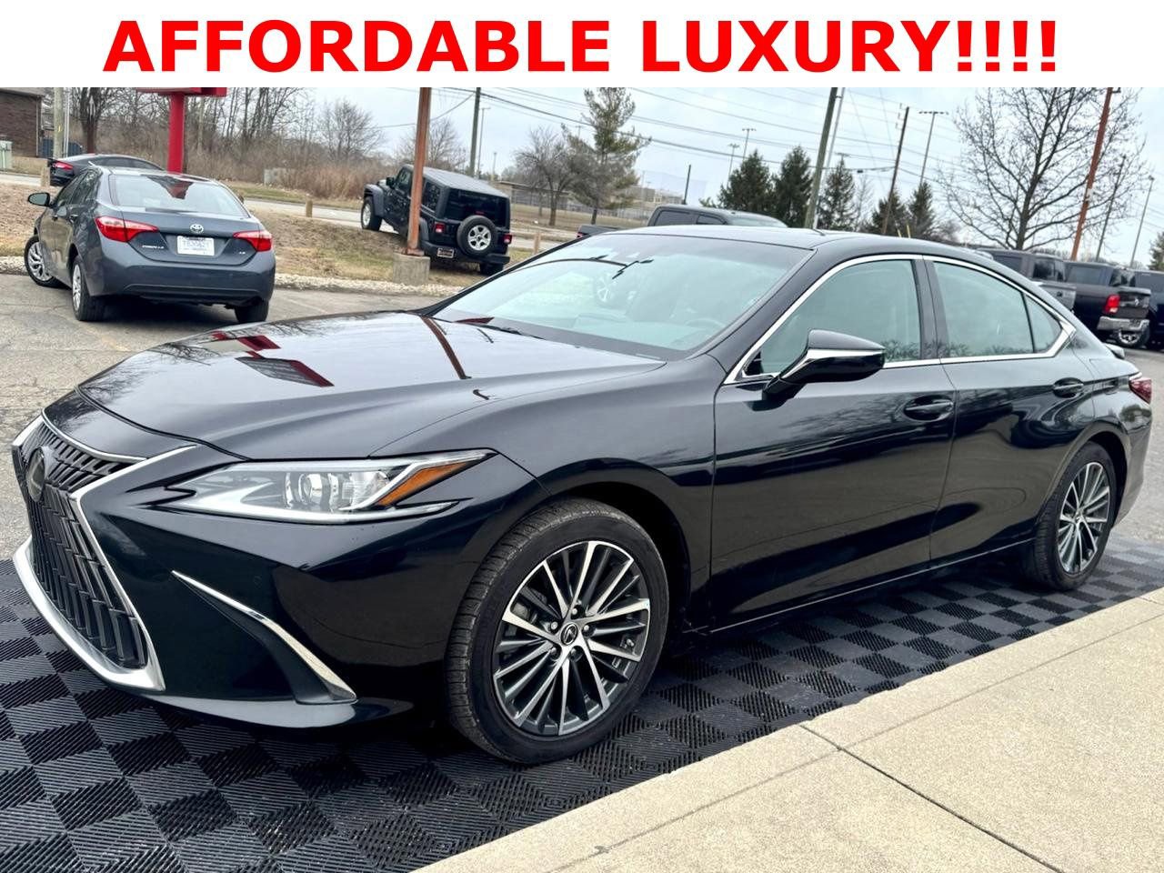 Used 2023 Lexus ES 350 w/ Premium Package image 1