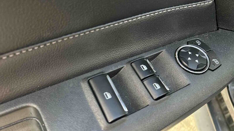 Used 2017 Ford Mustang Premium RWD image 13