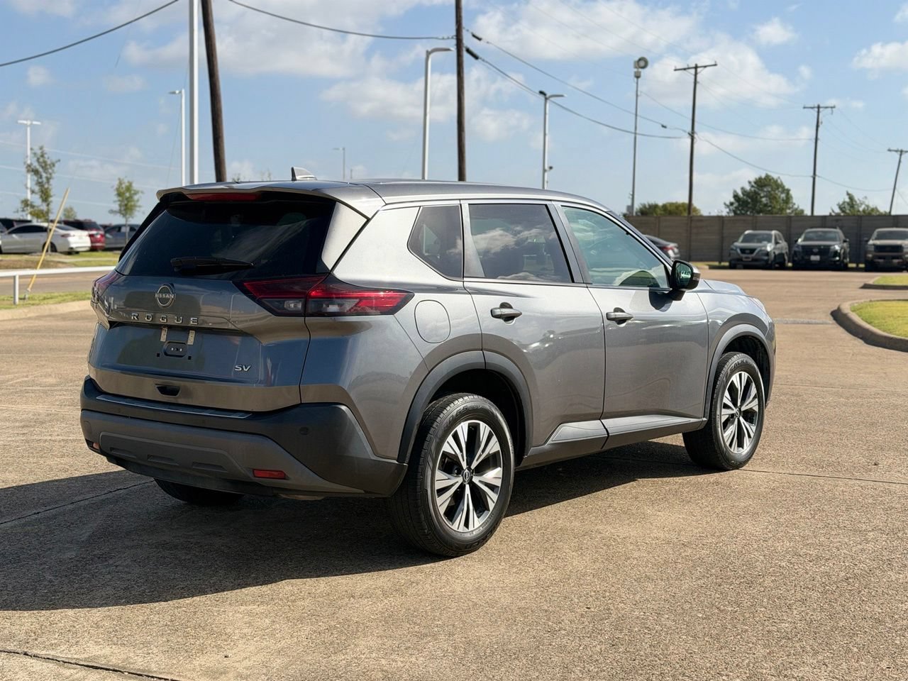 Certified 2022 Nissan Rogue SV FWD image 5