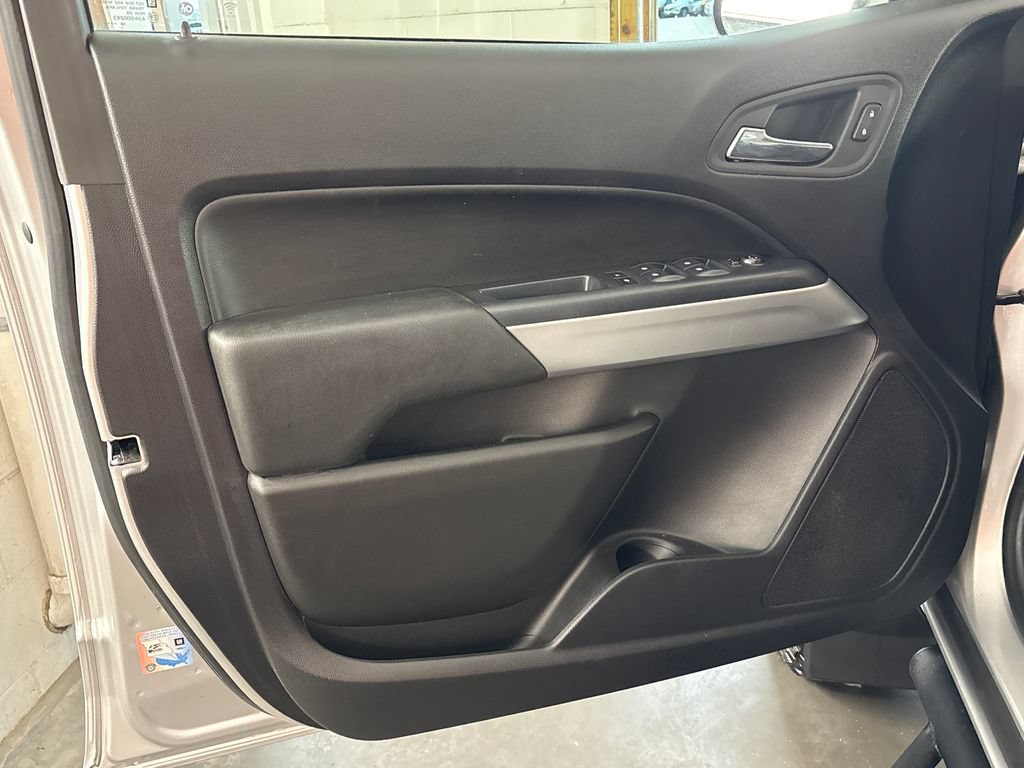 Used 2019 Chevrolet Colorado ZR2 AWD/4WD image 12