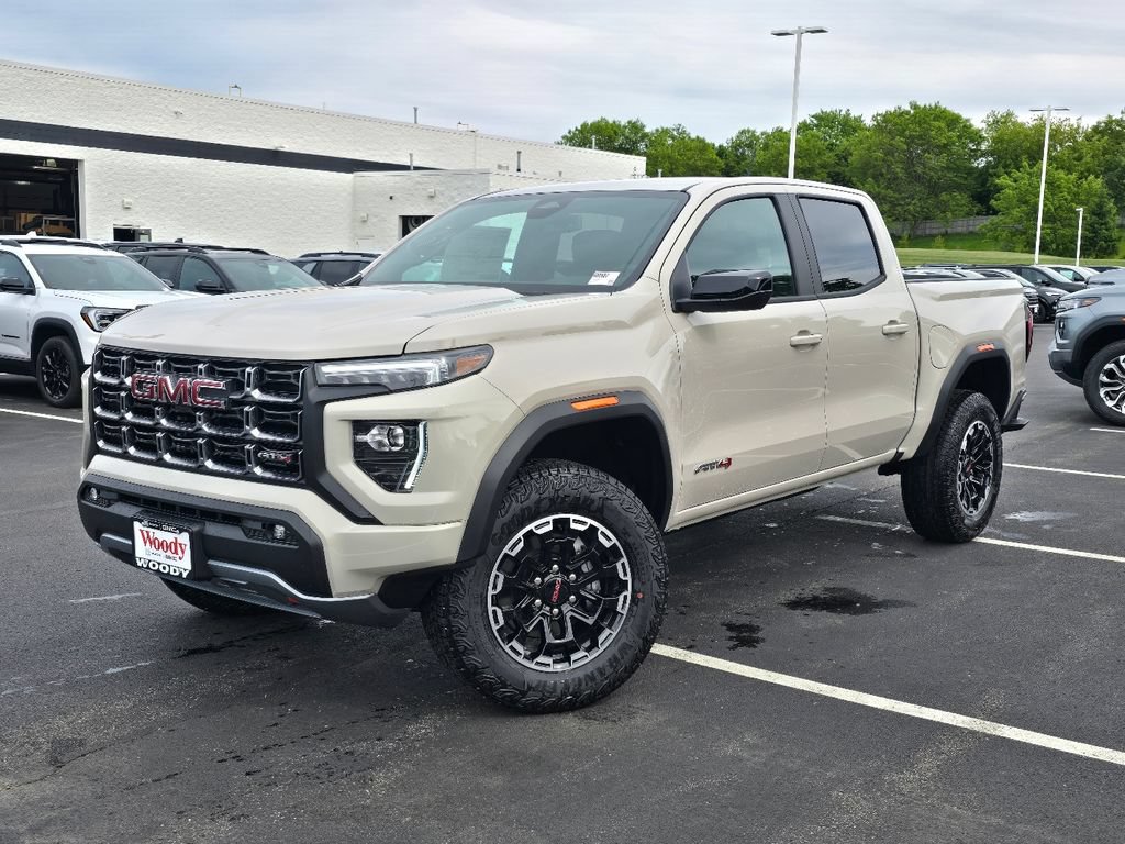New 2026 GMC Canyon AT4 w/ AT4 Premium Package AWD/4WD image 2