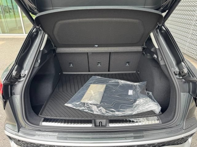 New 2026 Audi Q3 quattro 2.0T AWD/4WD image 18