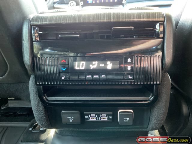 Used 2022 Jeep Wagoneer Series III AWD/4WD image 23