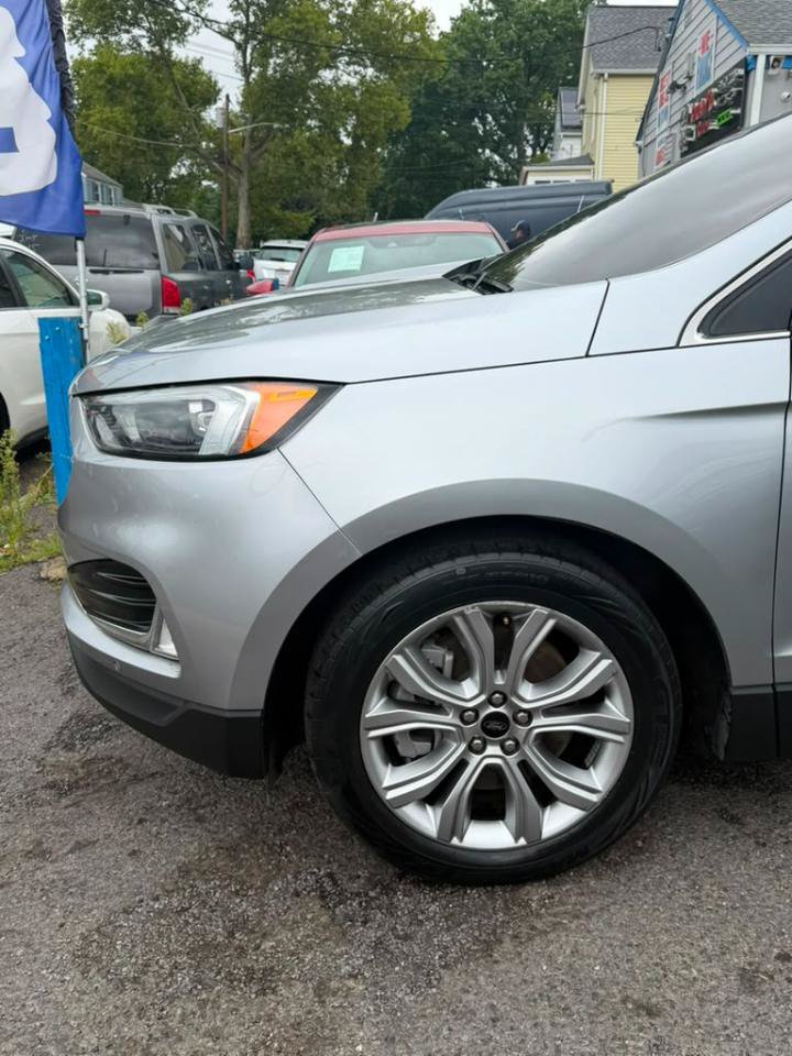 Used 2023 Ford Edge Titanium AWD/4WD image 14