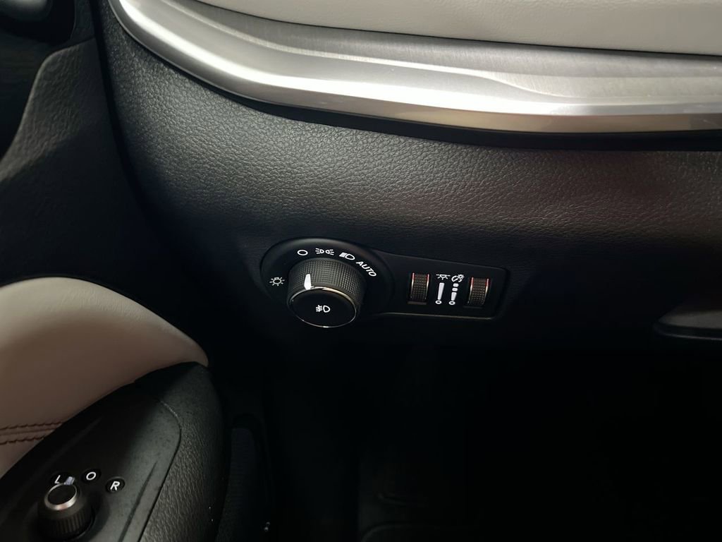 New 2026 Jeep Compass Limited AWD/4WD image 18