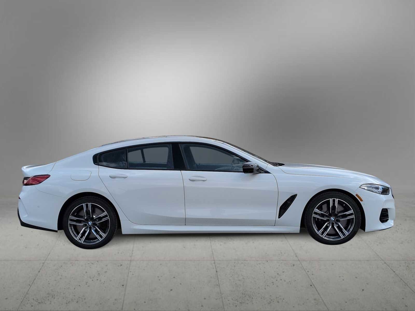 Used 2025 BMW M850i xDrive image 9