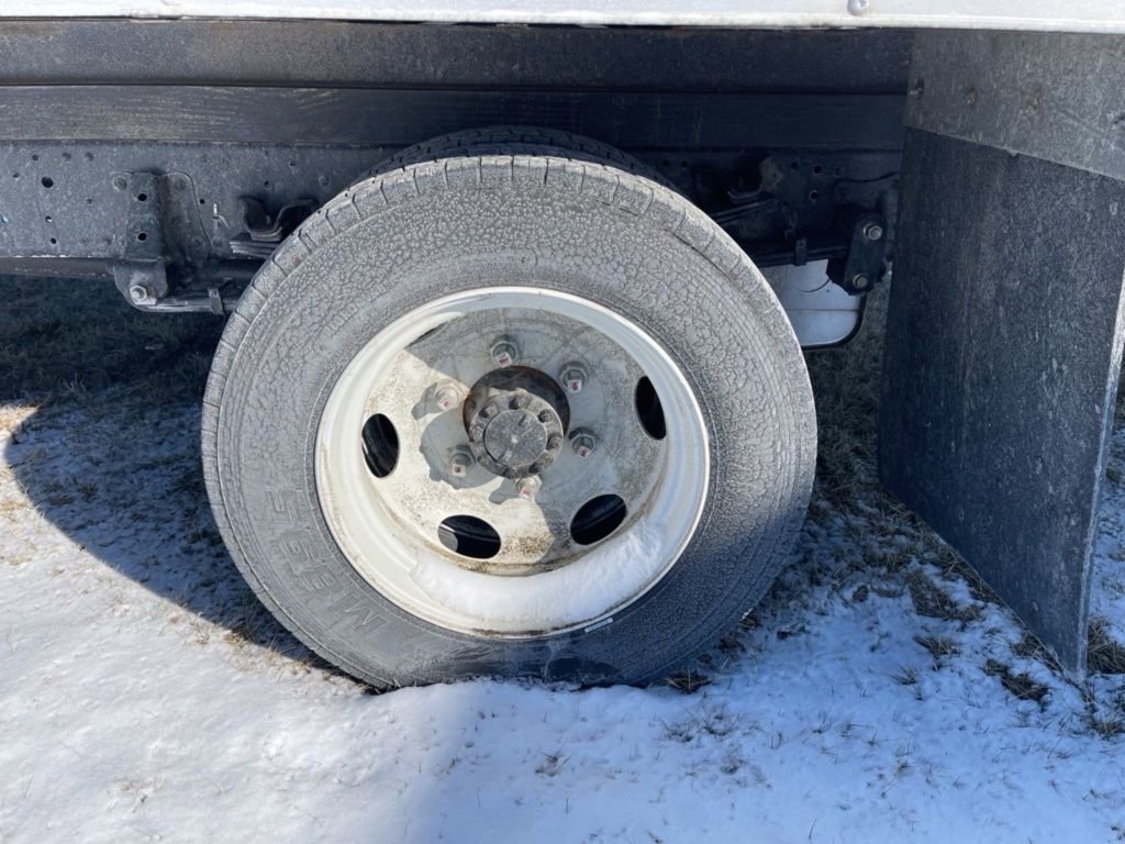 Used 2023 Chevrolet Low Cab Forward 5500XD image 17