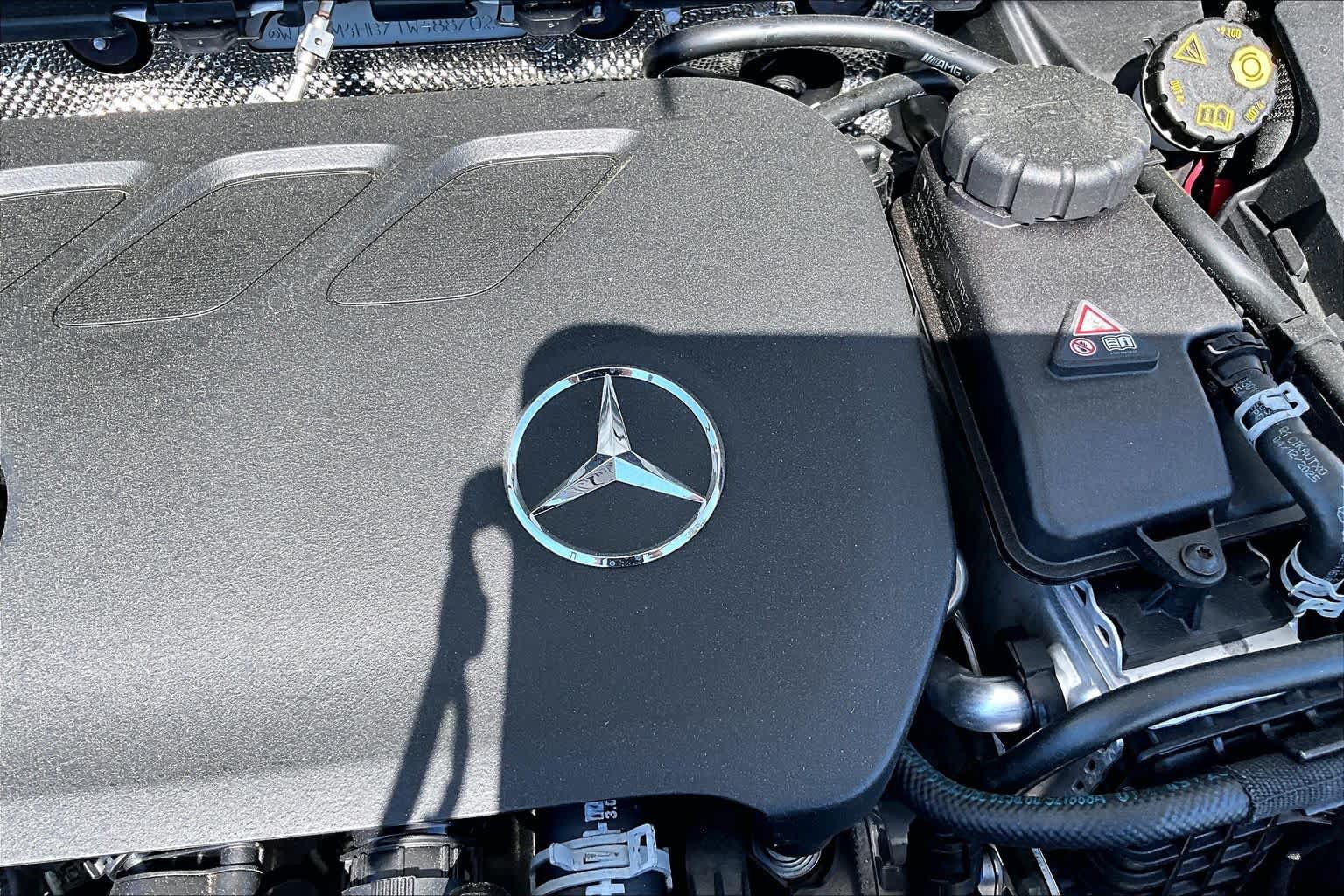 New 2026 Mercedes-Benz GLB 250 4MATIC image 16