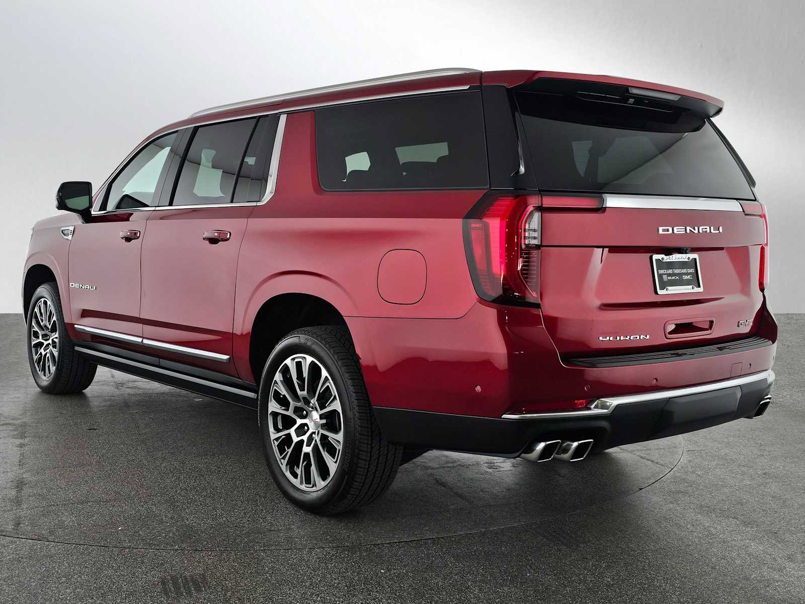 New 2025 GMC Yukon XL Denali w/ Sun & Power Step Package image 5