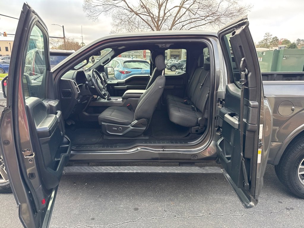 Used 2017 Ford F150 XLT w/ Equipment Group 301A Mid RWD image 8