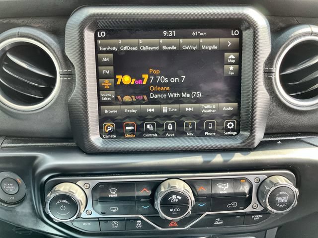 Used 2022 Jeep Gladiator Overland w/ Popular Equipment Package AWD/4WD image 13
