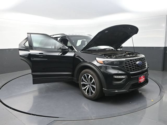 Used 2022 Ford Explorer ST-Line AWD/4WD image 39