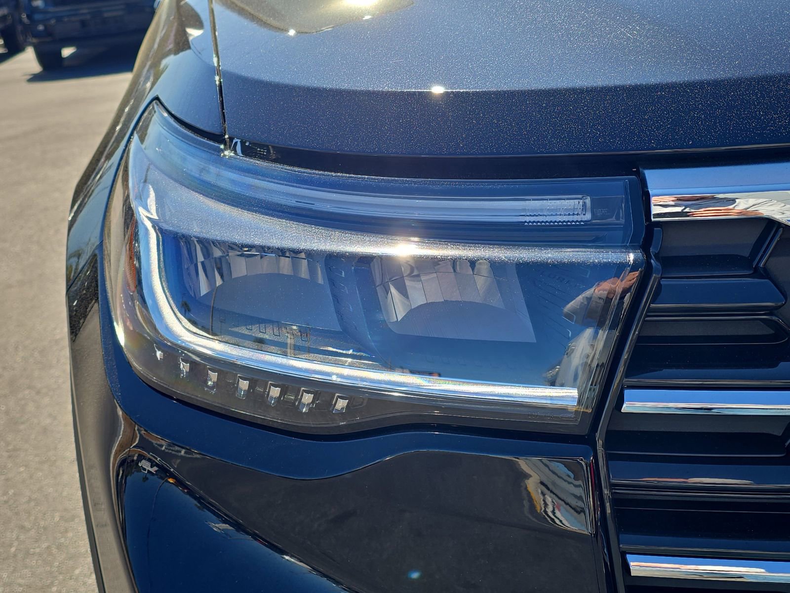 New 2026 Ford Explorer Active w/ Active Comfort Package image 7