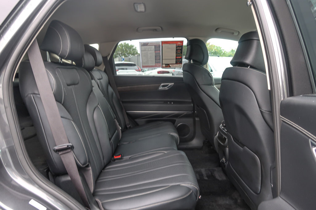 Used 2023 Genesis GV80 2.5T AWD/4WD image 13