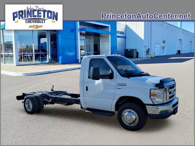 Used 2012 Ford E-450 and Econoline 450 Super Duty image 1